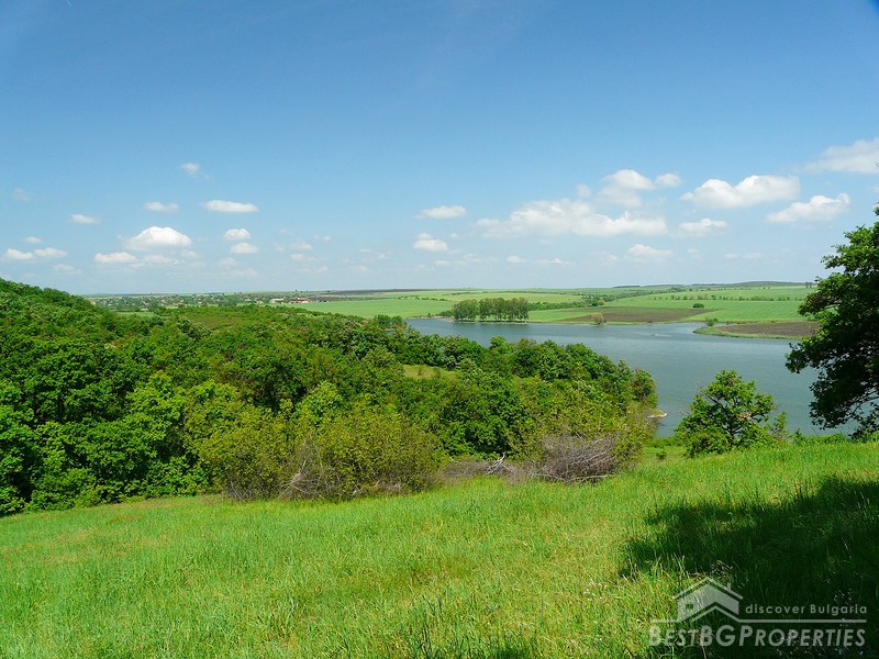Land for sale on a lake near Sredets