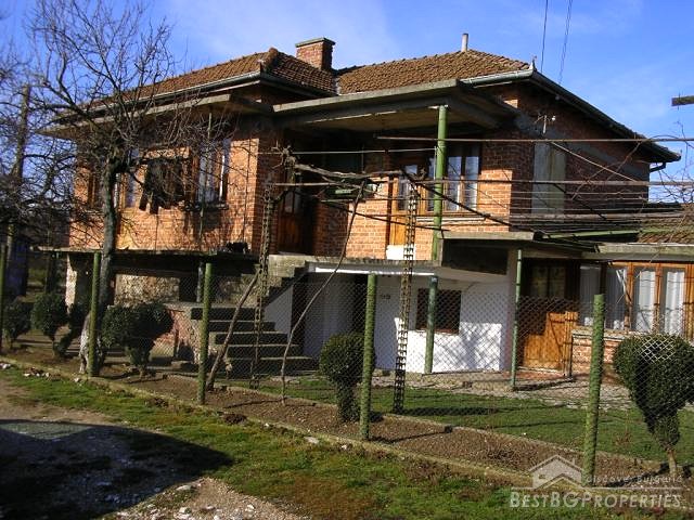 2-storey house for sale near Yambol