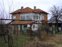 Large 2-storey house for sale near Yambol