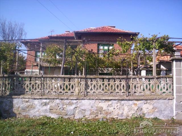 Solid 2-storey house for sale near Yambol