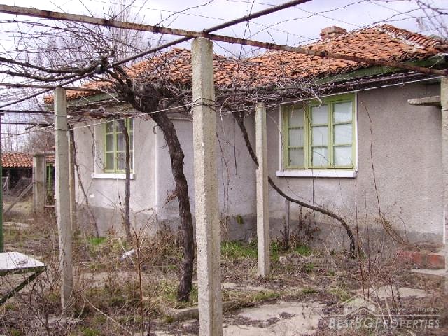 House for sale near mountain