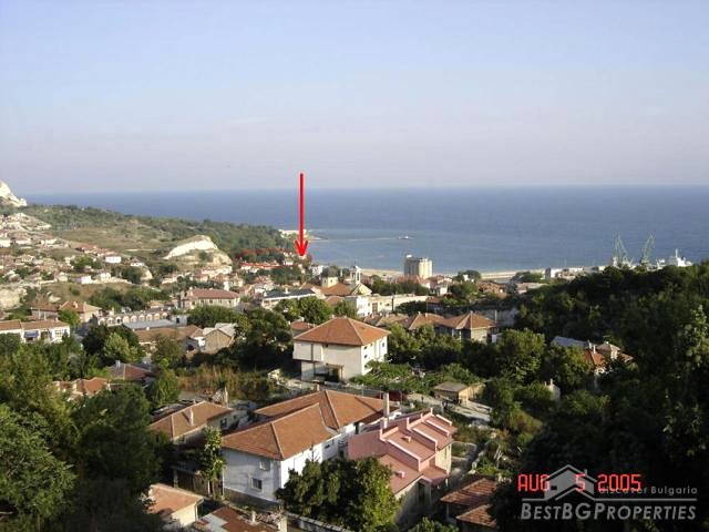 Regulated plot with bungalow complex in Balchik
