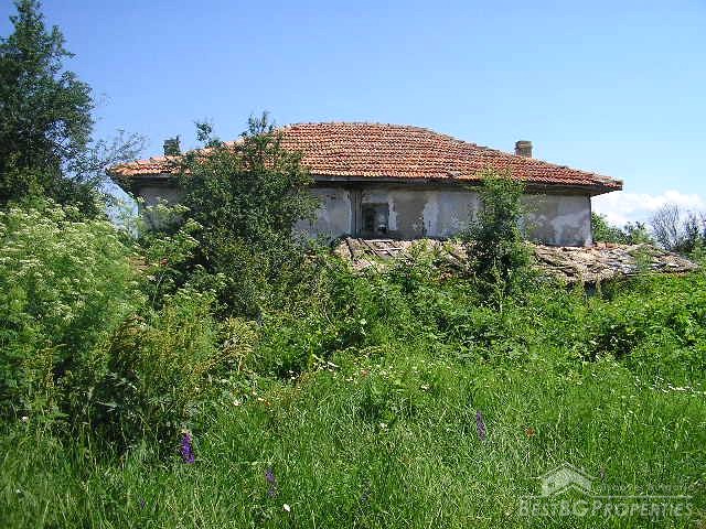Rural property for sale near the sea
