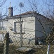 Small house with large garden for sale near Sredets