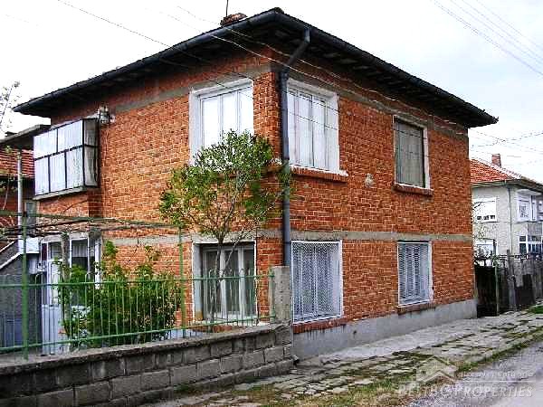 Spacious House In Good Condition