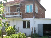 Two Chariming Houses In One Estate in Bourgas