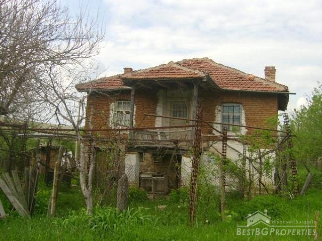 Two Storey House Some 60 Km From The Sea