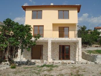 Ian and Cathy`s house renovation in Bulgaria  